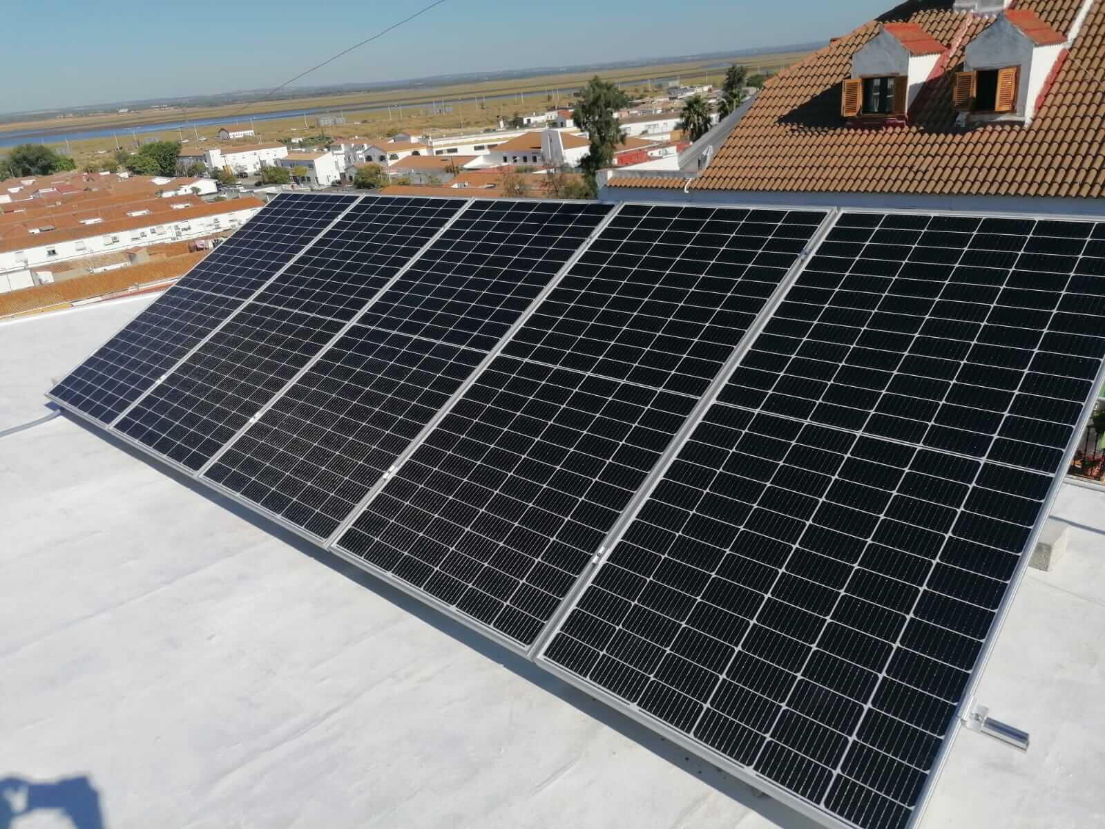 más Placas solares para autoconsumo fotovoltaico en Huelva