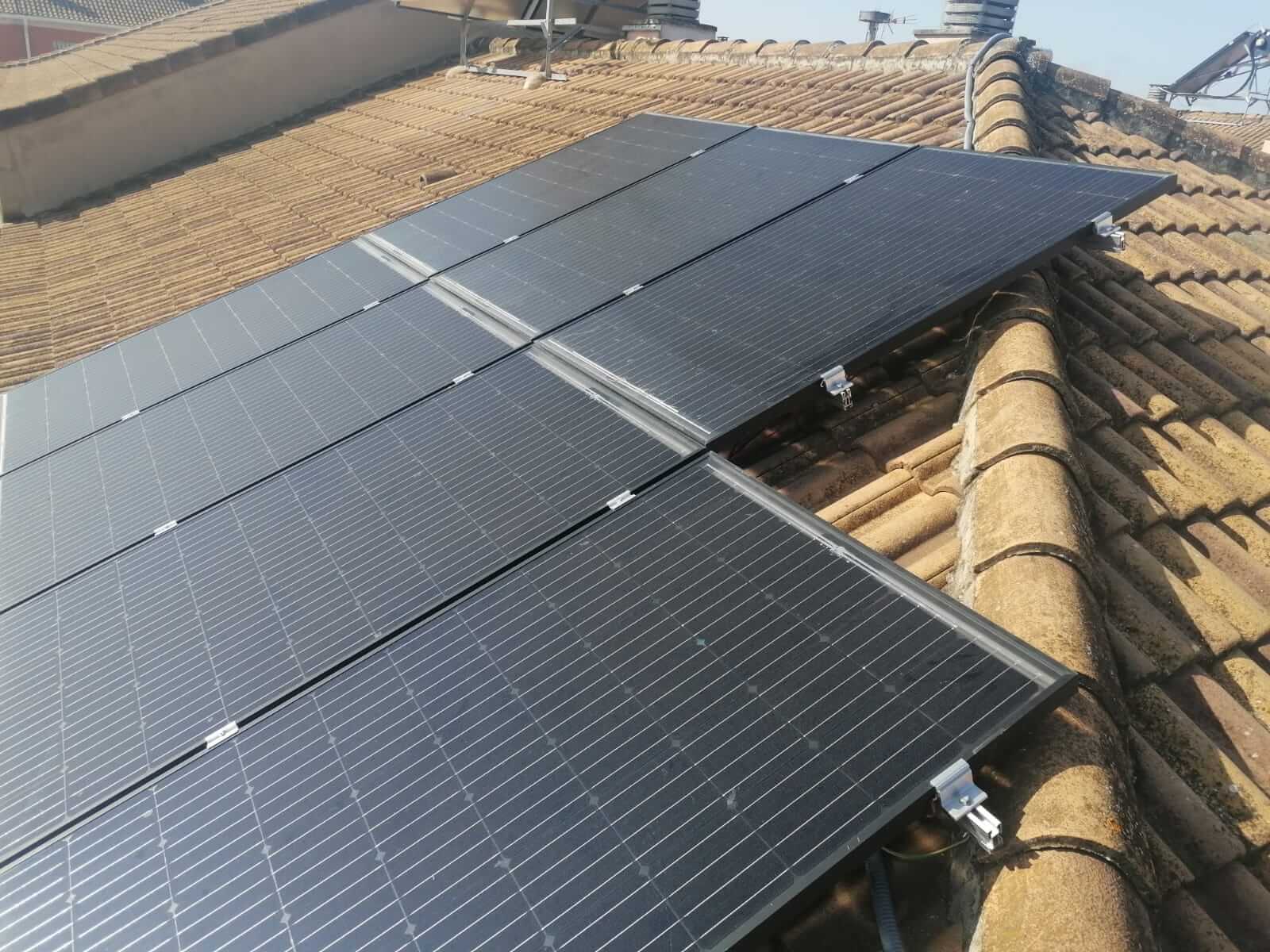 otra Placas solares para autoconsumo fotovoltaico en Huelva