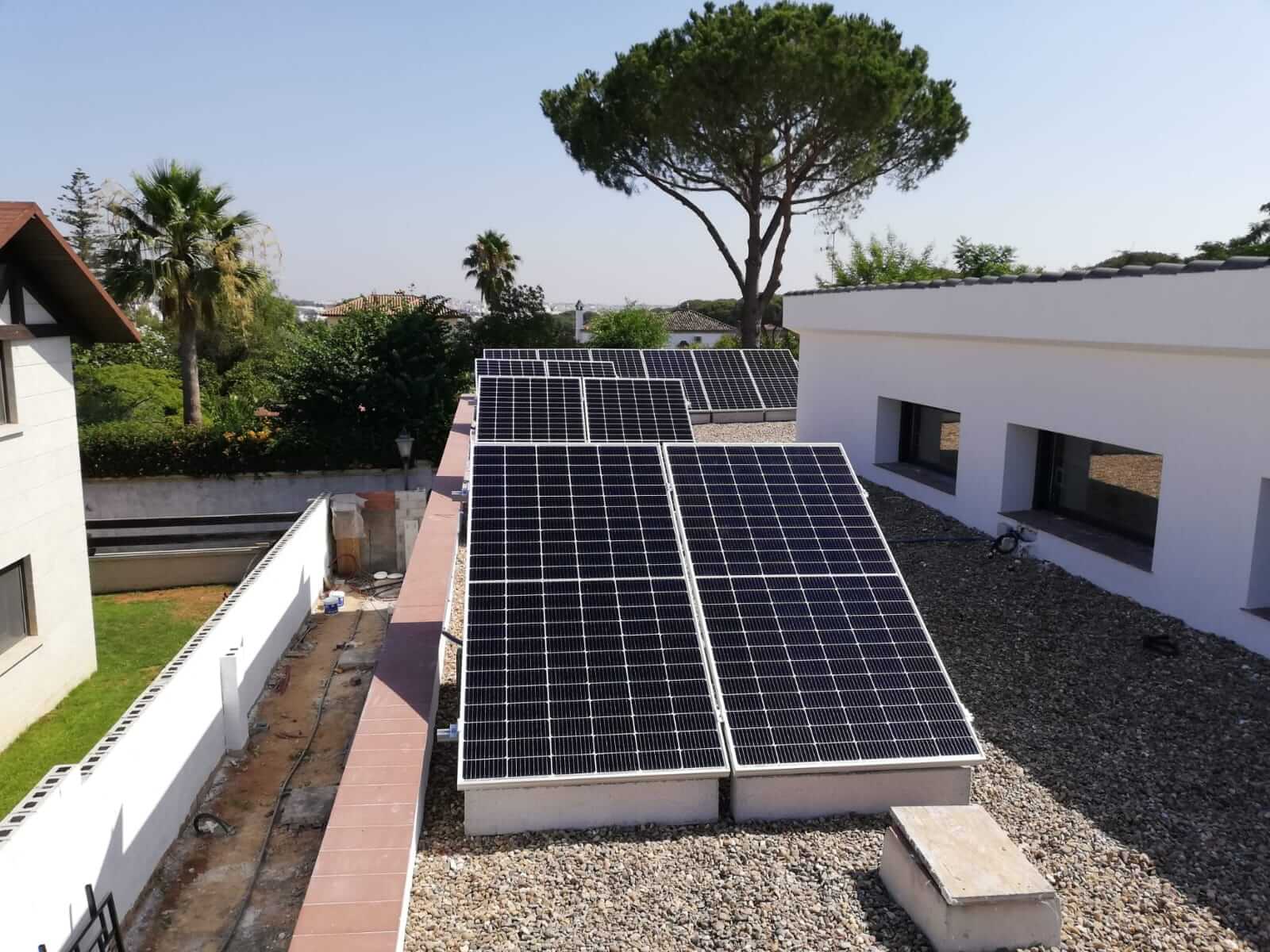 Placas solares para autoconsumo fotovoltaico en Huelva quantum